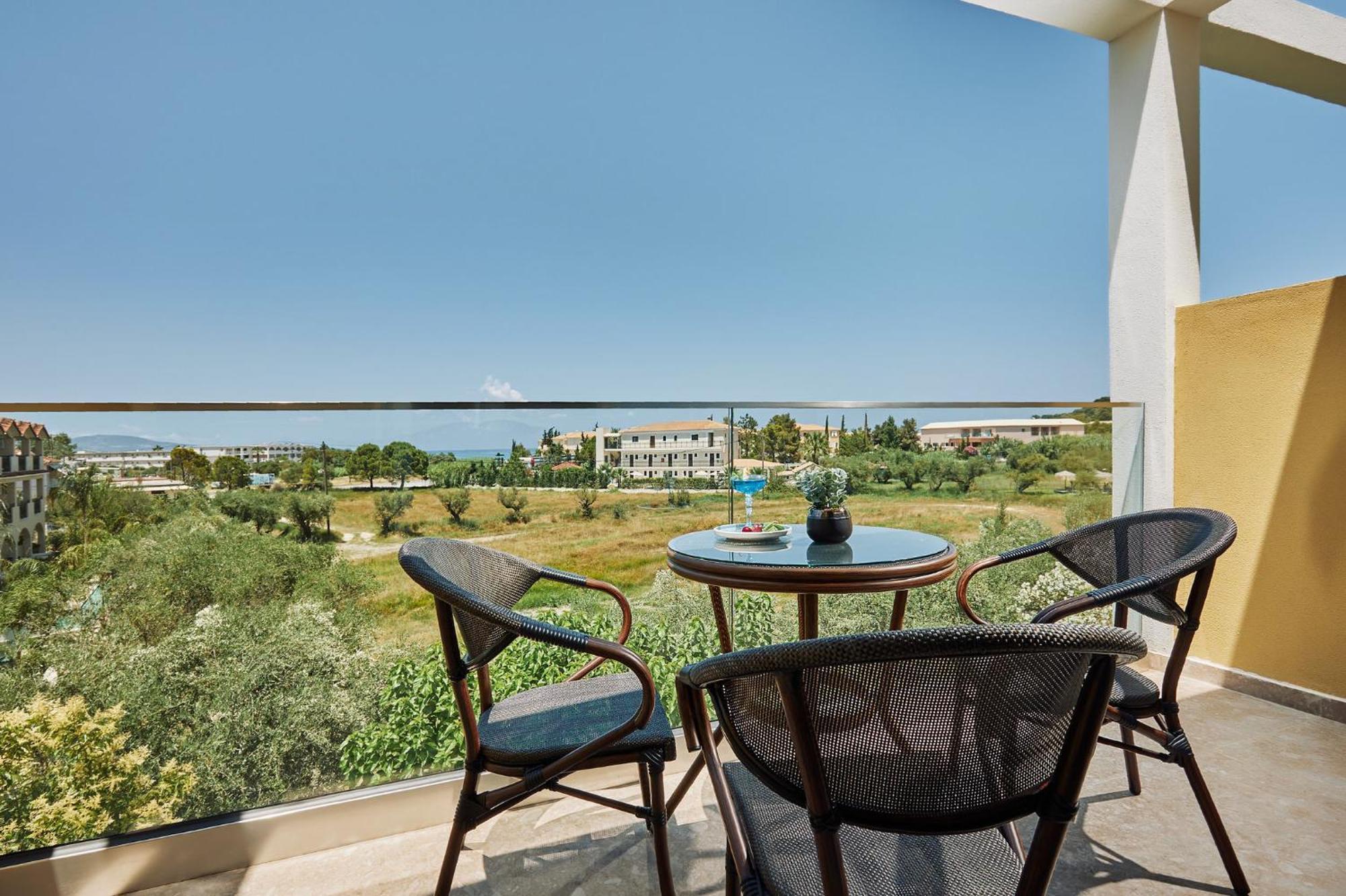 Letsos Hotel Alykanas  Exterior photo